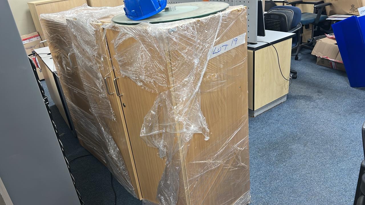 4-Drawer woodent cabinet