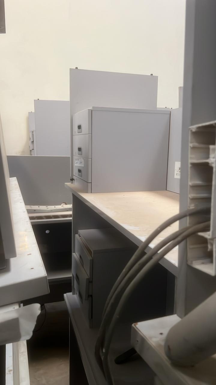 12 Single pedestal desks