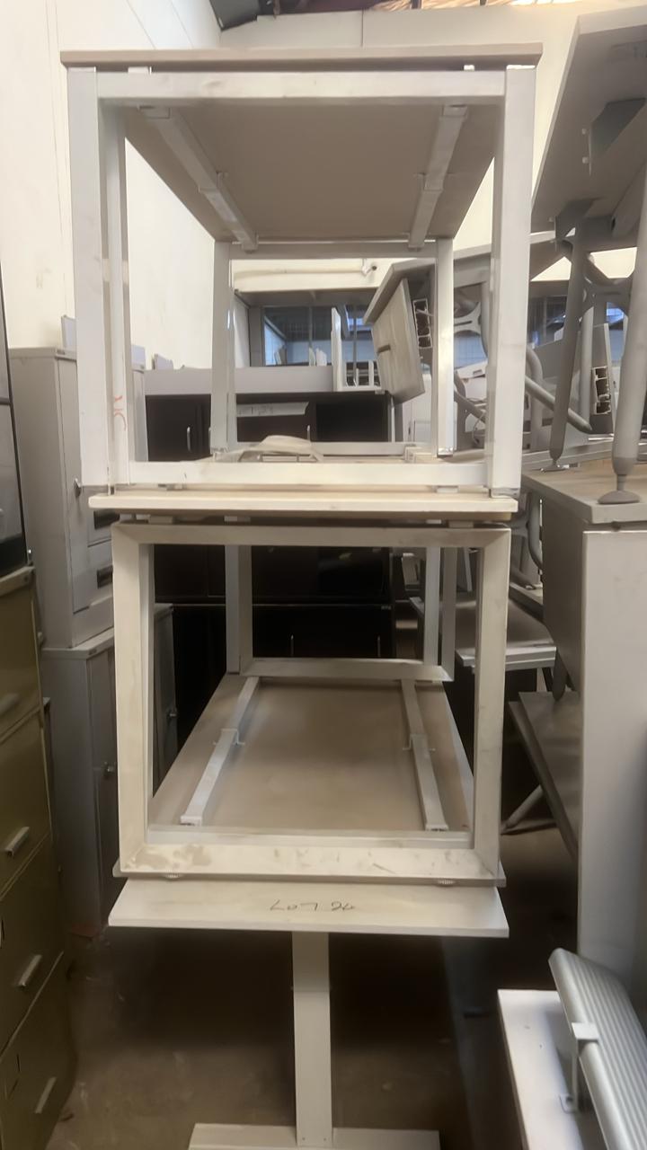 4 Metallic stand tables