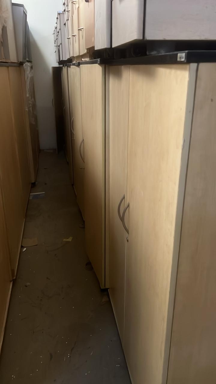 5 2-Drawer cabinets3