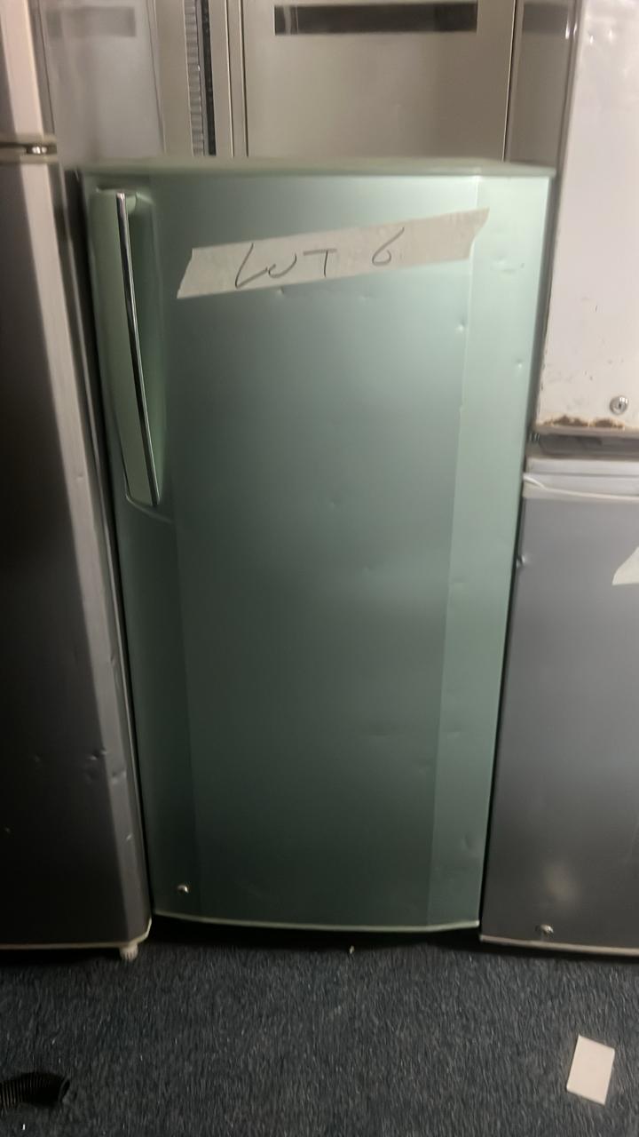 1 Single door fridge (greenish)