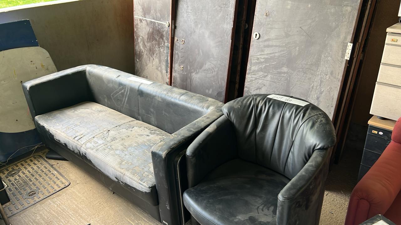 5 Seater leather sofa set