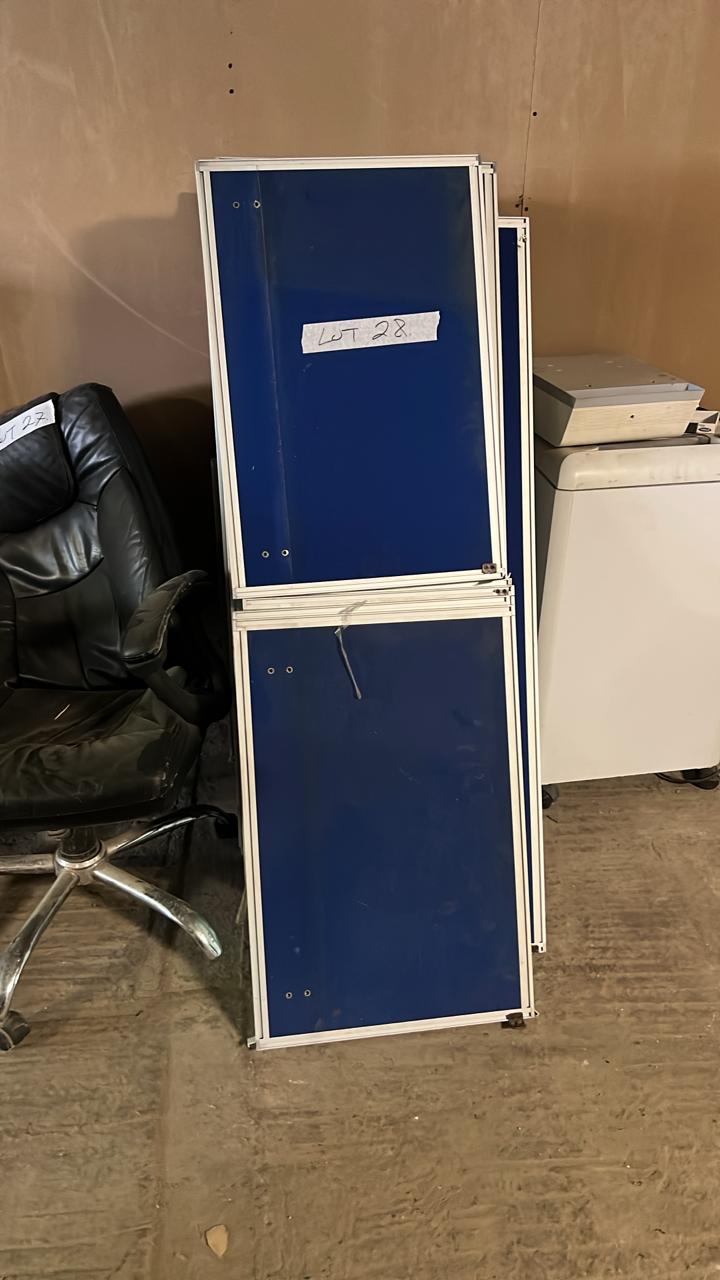 Assorted desk dividers