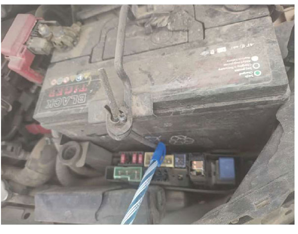 Vehicle Image 6